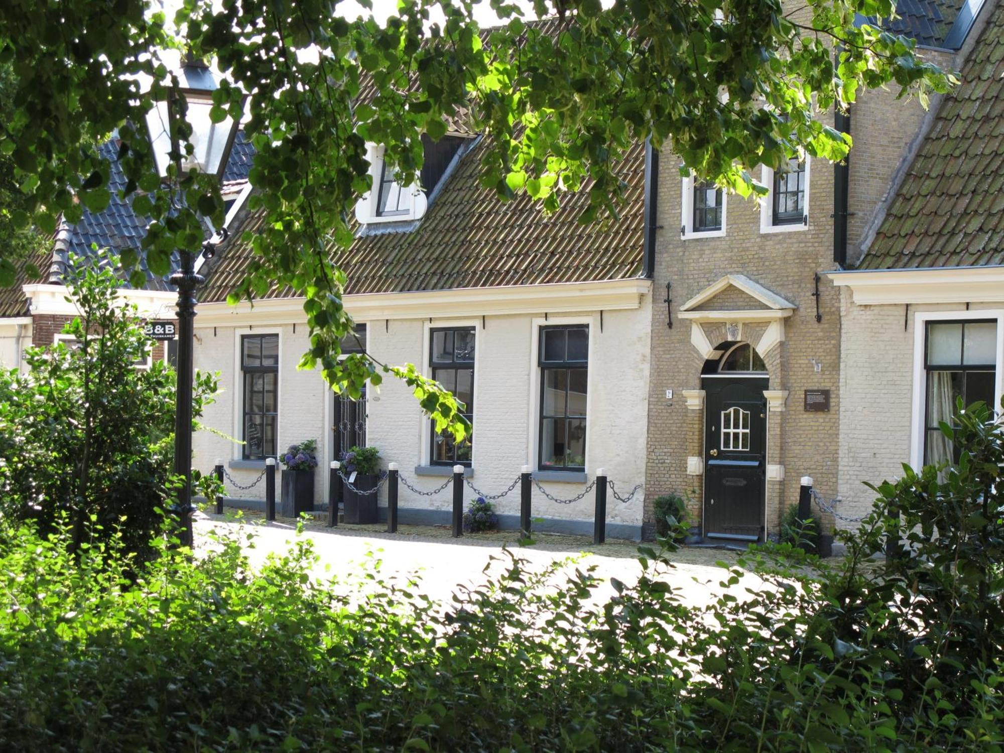 De Thuiskamer In Grou Als B&B Of Vakantiehuis Екстериор снимка